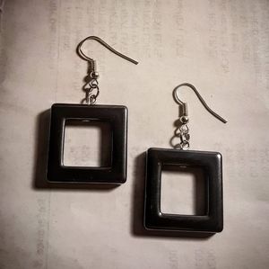 EARRINGS SET